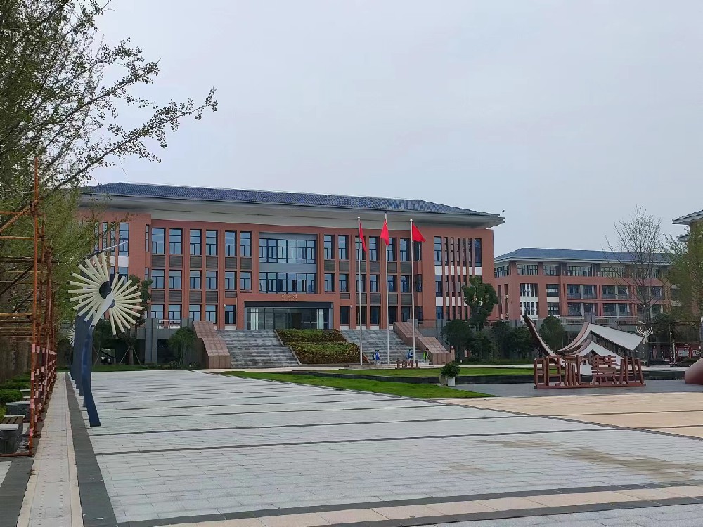 江陵县第一高级中学